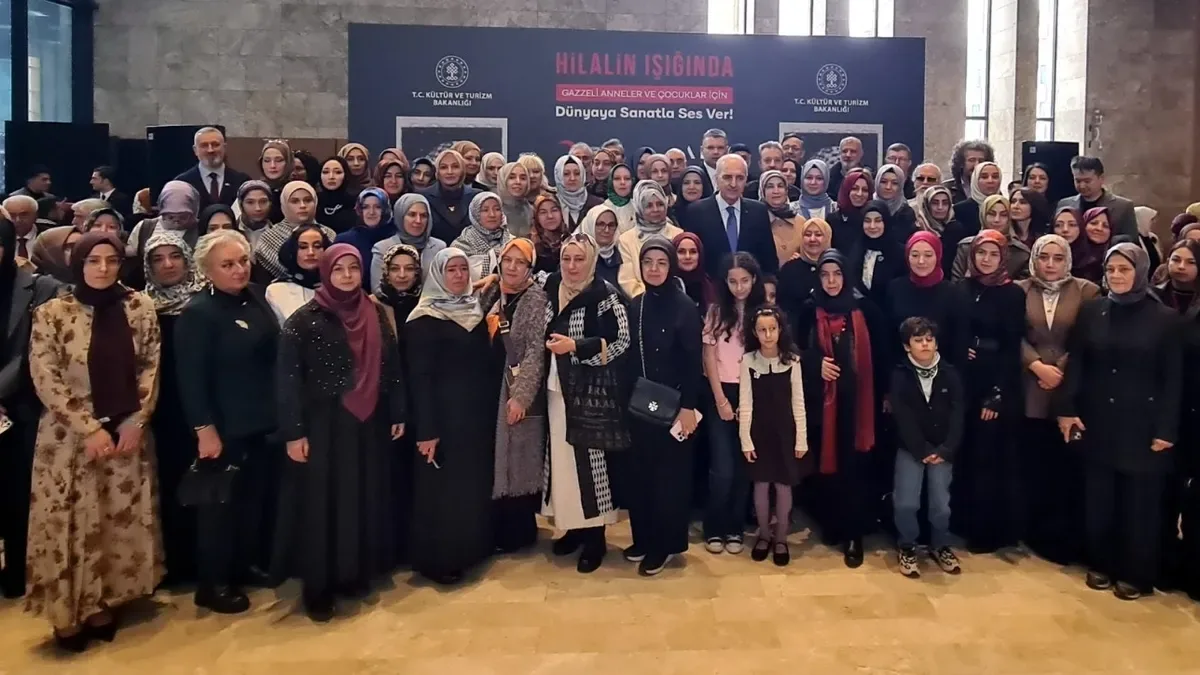 Gazze’ye Sanatla Destek: ‘Hilalin Işığında’ Sergisi