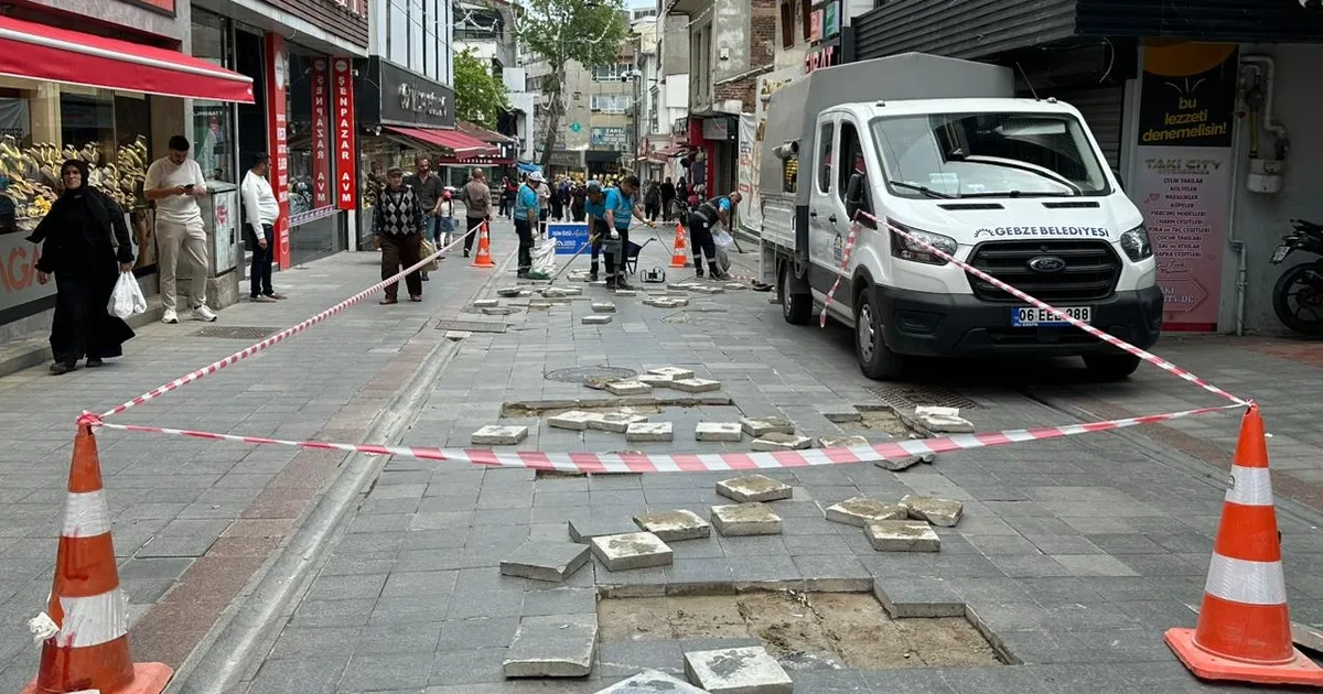 Gebze’de Eskiçarşı’da Parke Yenileme Sevinci