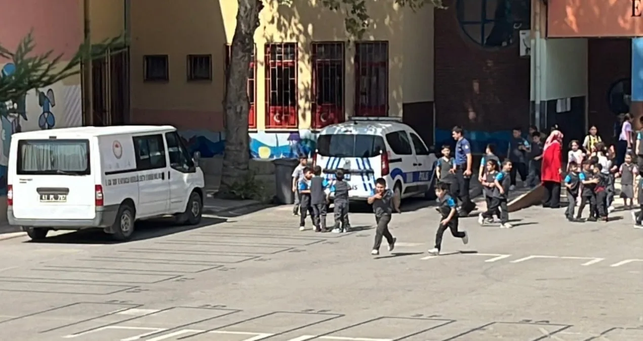 Gebze’de Okul Kantininde Gıda Zehirlenmesi Şüphesi