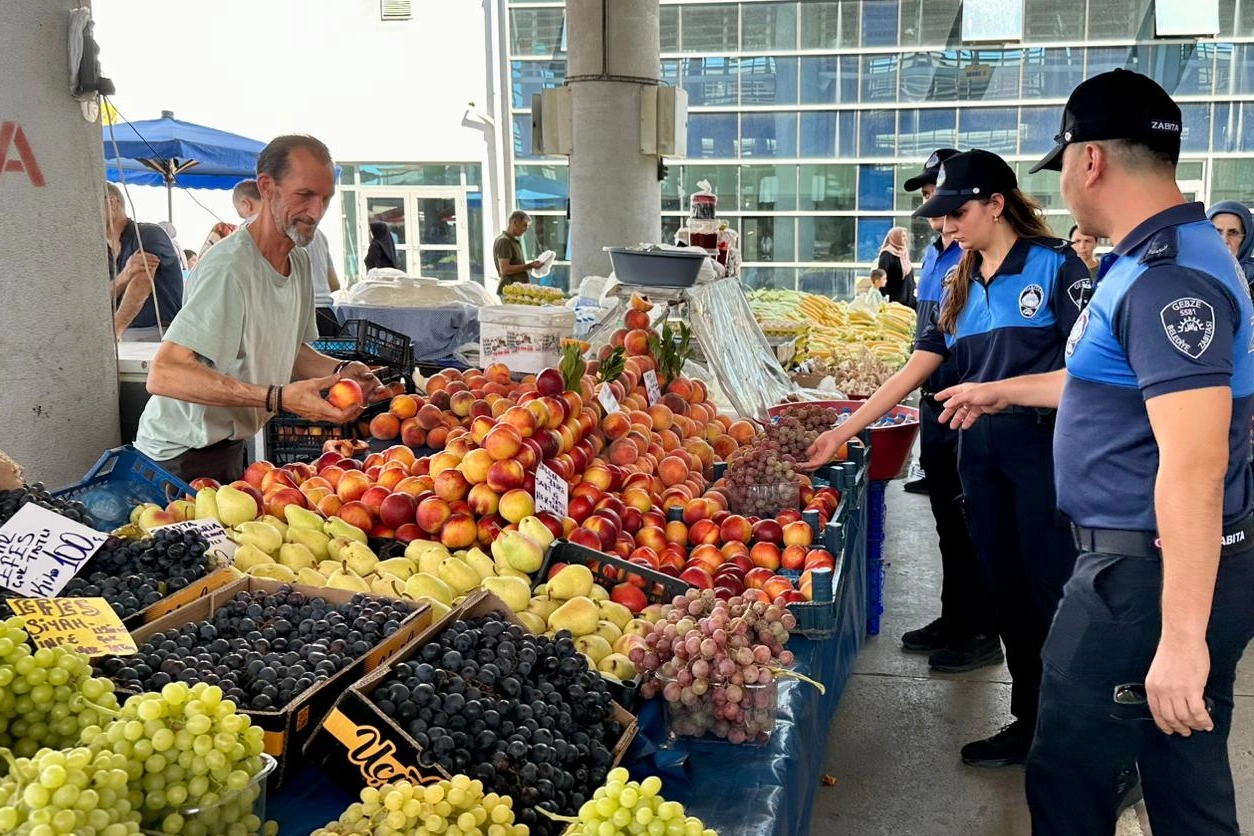 Gebze’de Pazar Yerlerinde Hijyen Denetimi