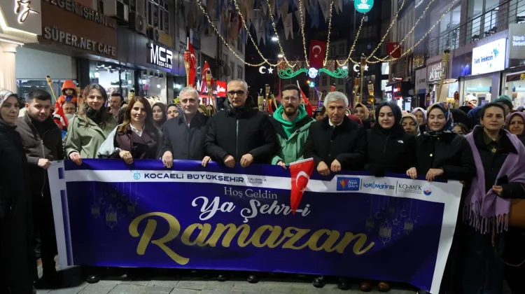 Gebze’de Ramazan Coşkusu: Fener Alayı Rüzgarı