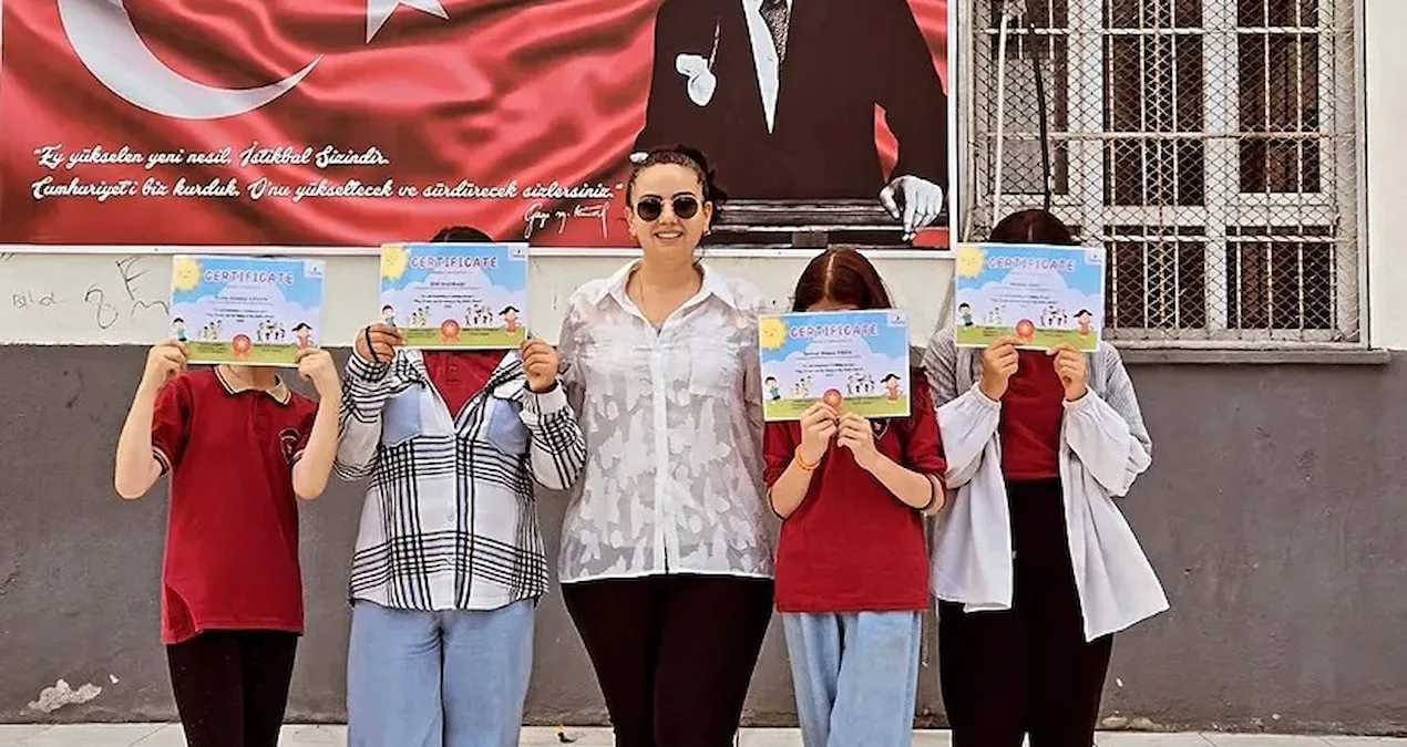 Geçmeyen öksürük nadir görülen kanser çıktı: 32 yaşındaki öğretmenin acil çağrısı
