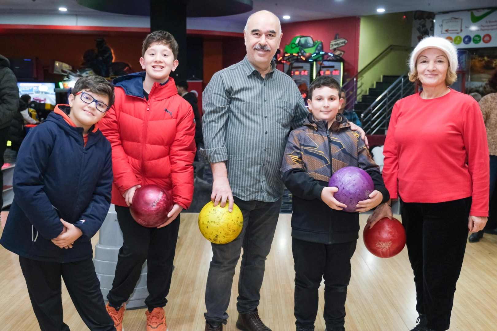 Geçmiş ve Gelecek Bowlingde Buluştu!