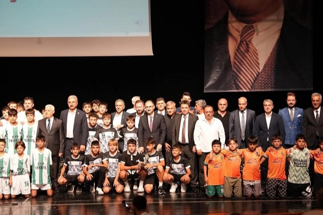 Gemlik Belediyespor’dan 3 Kupayla Büyük Başarı!