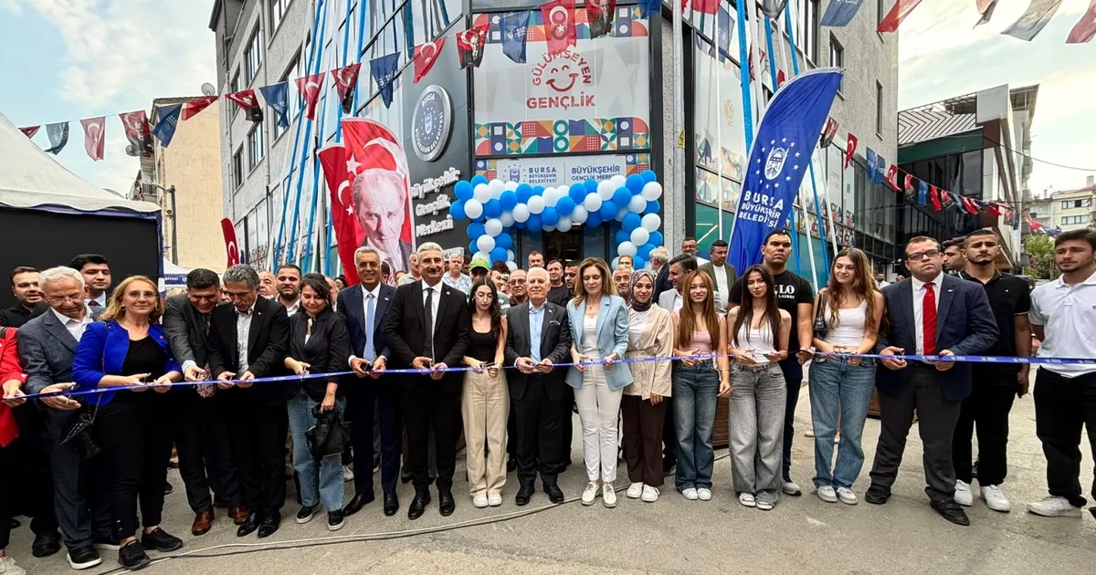 Gemlik’e Gençlik Merkezi Açıldı!
