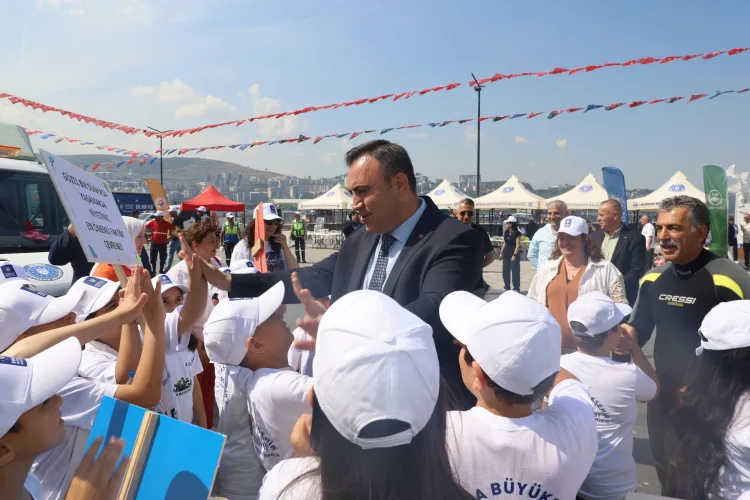 Gemlik’te Deniz Dibi Temizliği Farkındalık Yaratıyor