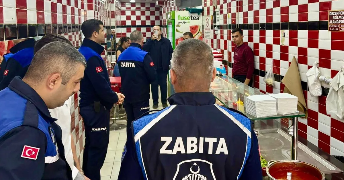 Gemlik’te Dönercilere Hijyen Denetimi: 10 Kilo İmha!