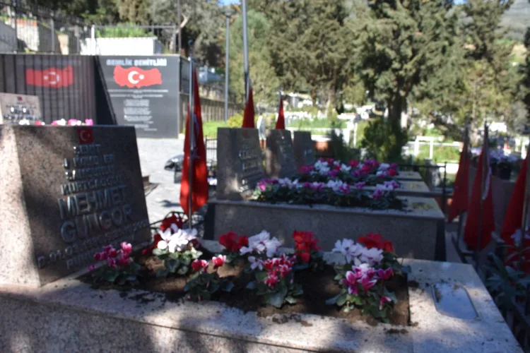 Gemlik’te Şehitliklere Ramazan Öncesi Bakım