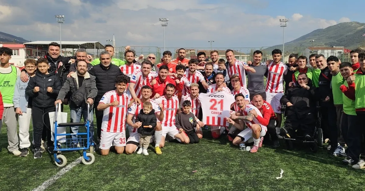 Gemlikspor Farklı Galibiyetle Playoff Umutlarını Sürdürüyor