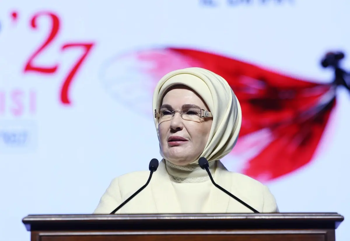 Emine Erdoğan GİF 2027 sezon açılışında: