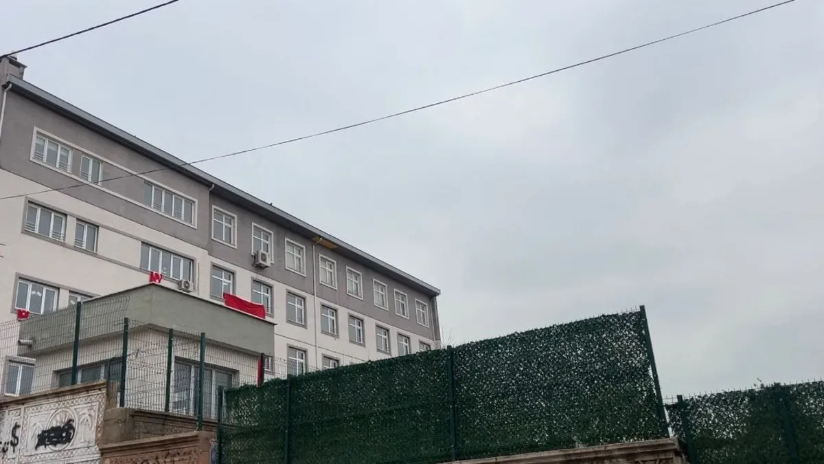 Genç Öğrenci Kalp Kriziyle Hayatını Kaybetti