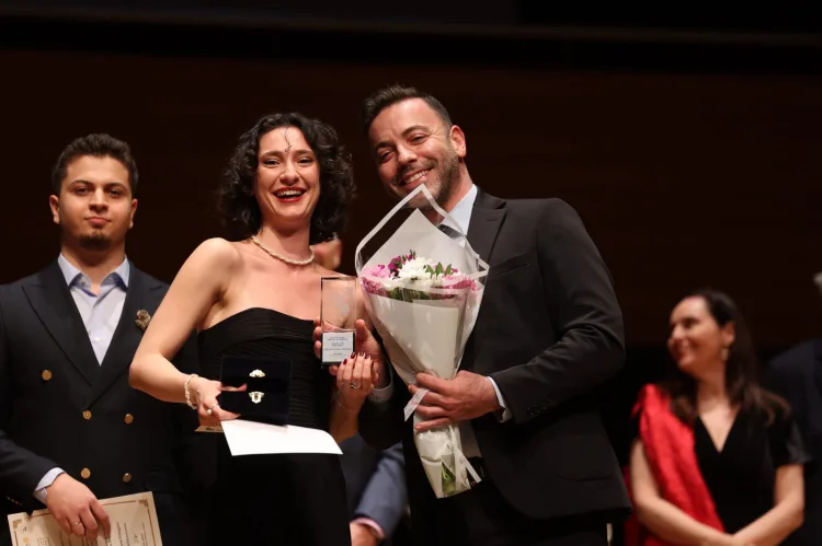 Genç Opera Yetenekleri İzmir’de Ödüllerle Taçlandı