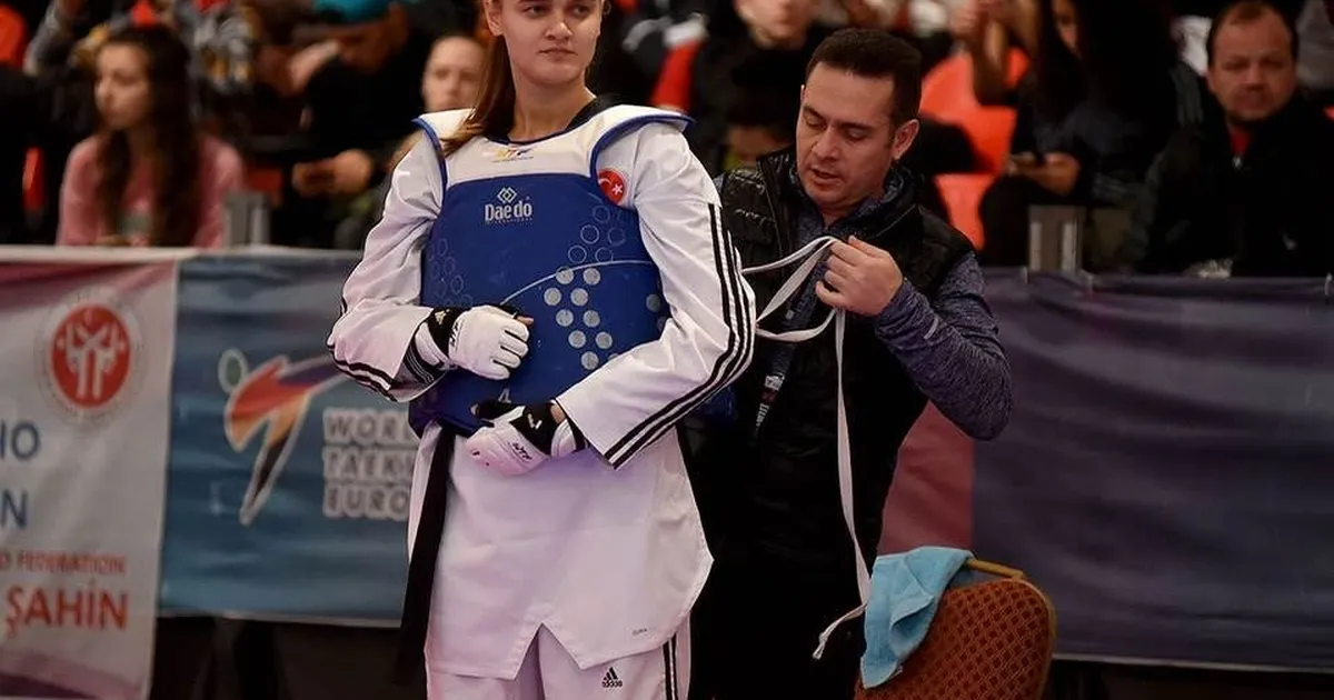 Genç Taekwondocu Ayşe, Uzunköprü’yü Gururlandırdı!