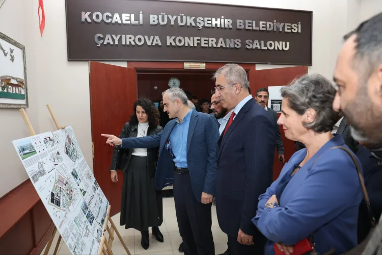 Genç Tasarımcılar Ödüllerini Sanal Gerçeklikte Aldı