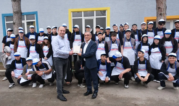 Genç Ustalar İçin Boya Eğitimi Bursa’da Yapıldı