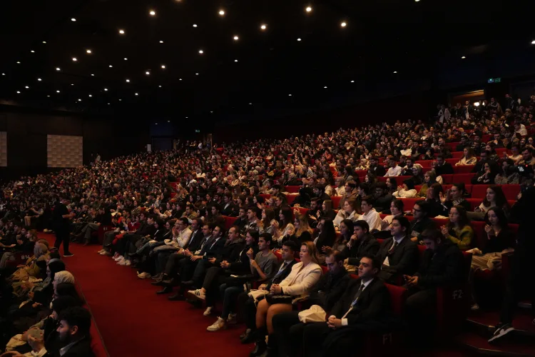 Gençİz Zirvesi’nde İlham ve Gelecek Vizyonu