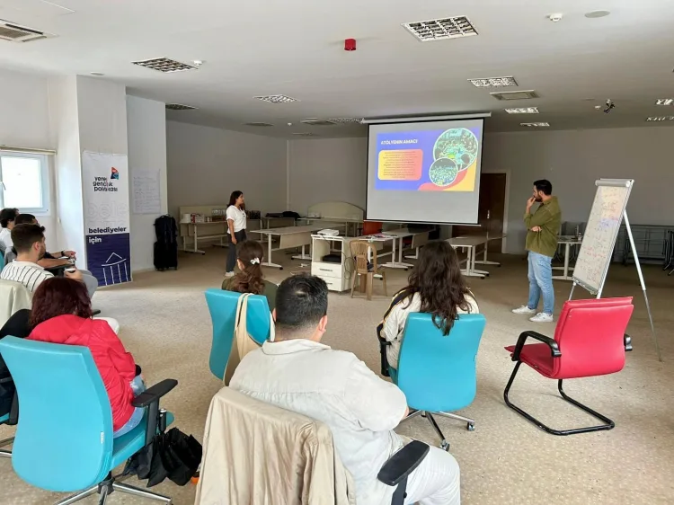 Gençler, Belediyeleri Öğreniyor ve Şekillendiriyor!