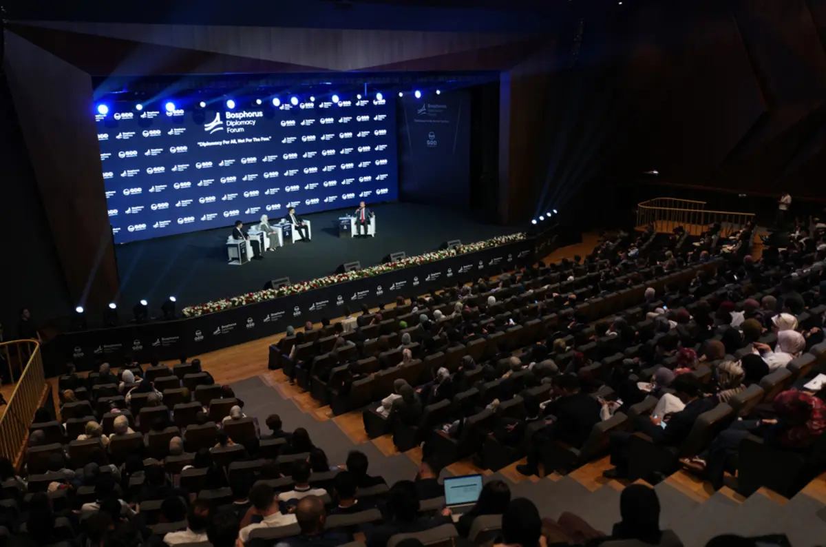 Bosphorus Diplomasi Forumu'nun genç kahramanları: 30 milleti buluşturan forumu gençler yönetti 2