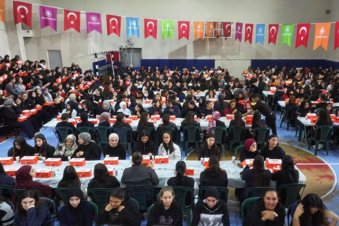 Gençler için Kocasinan’da Mutluluk Buluşması!
