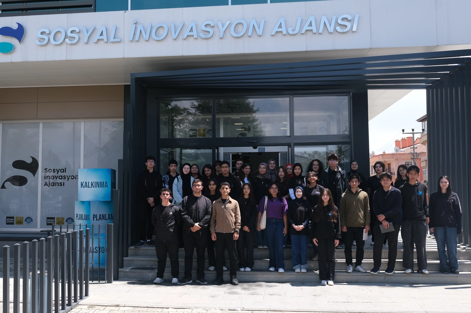 Gençler İçin Sosyal Girişimcilik Eğitimleri Başladı