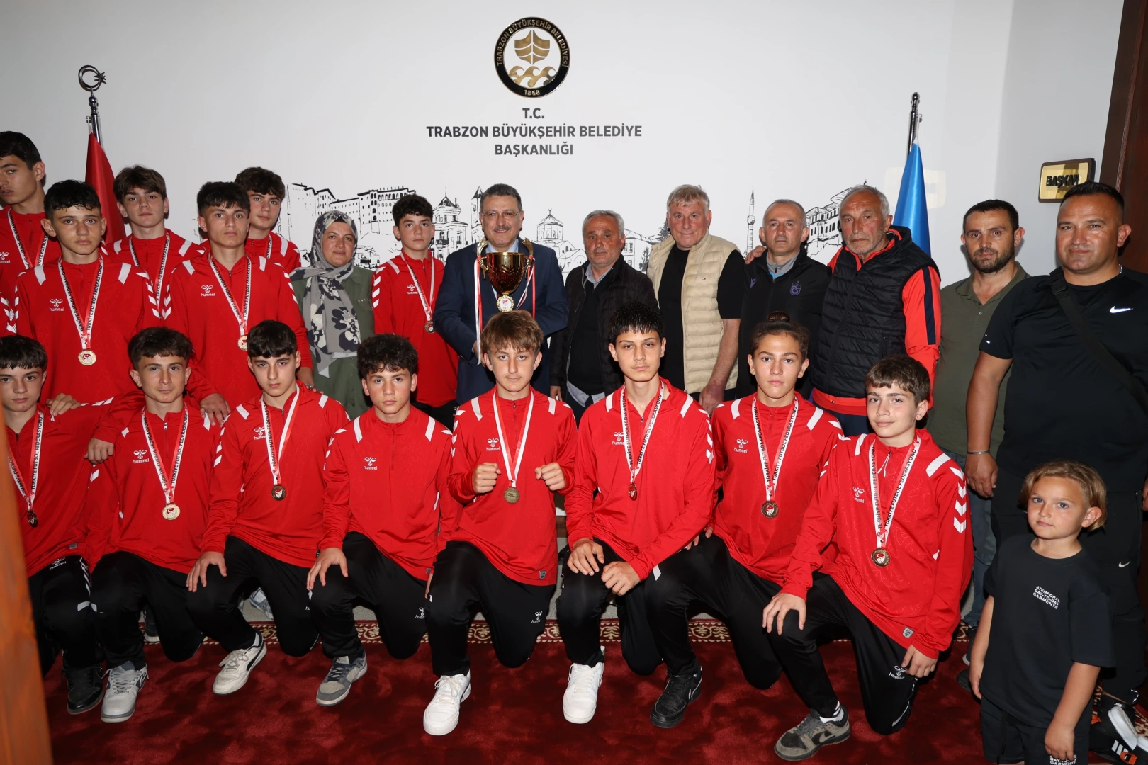 Gençlerden Şampiyonluğa: Trabzon’da Coşku