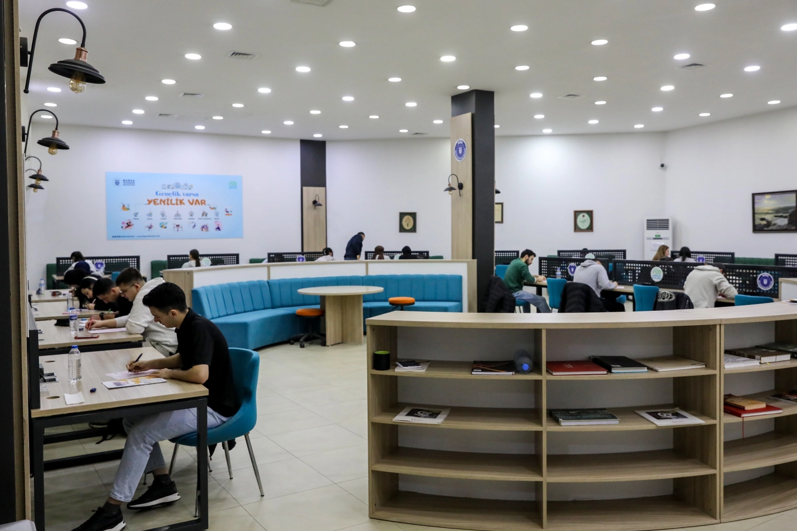 Gençlere Bursa’dan Ücretsiz TYT Deneme Sınavı!