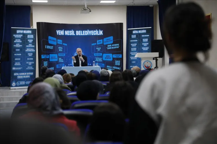 İnegöl Belediyesi Gençlerle Buluştu