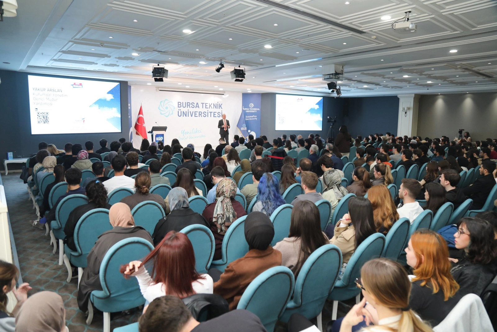 Gençlere Yerli ve Milli Hikaye Yazma Çağrısı!