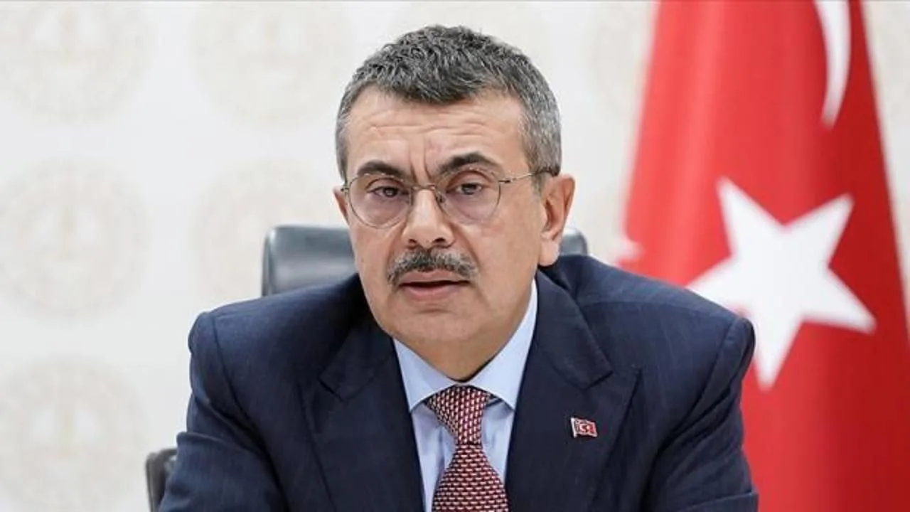 Gençlerimize Umutuyla 19 Mayıs Mesajı!