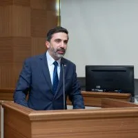 1783727418<em>736</em>Genclerin-sesi-Bursadan-yukseldi.jpeg
