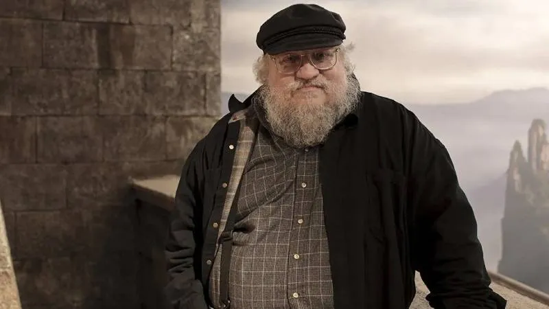 George R. R. Martin’den Uzun Bir Aradan Sonra Dönüş!