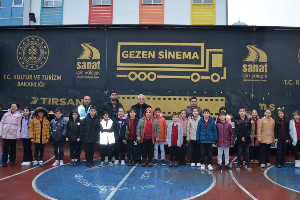 Gezen Sinema Tırı, Anadolu’yu Sinemayla Buluşturdu
