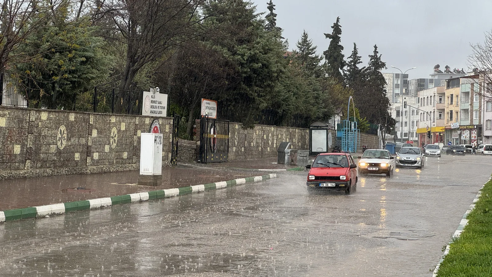 Gök Gürültülü Sağanak Yağış Uyarısı: 38 İl!