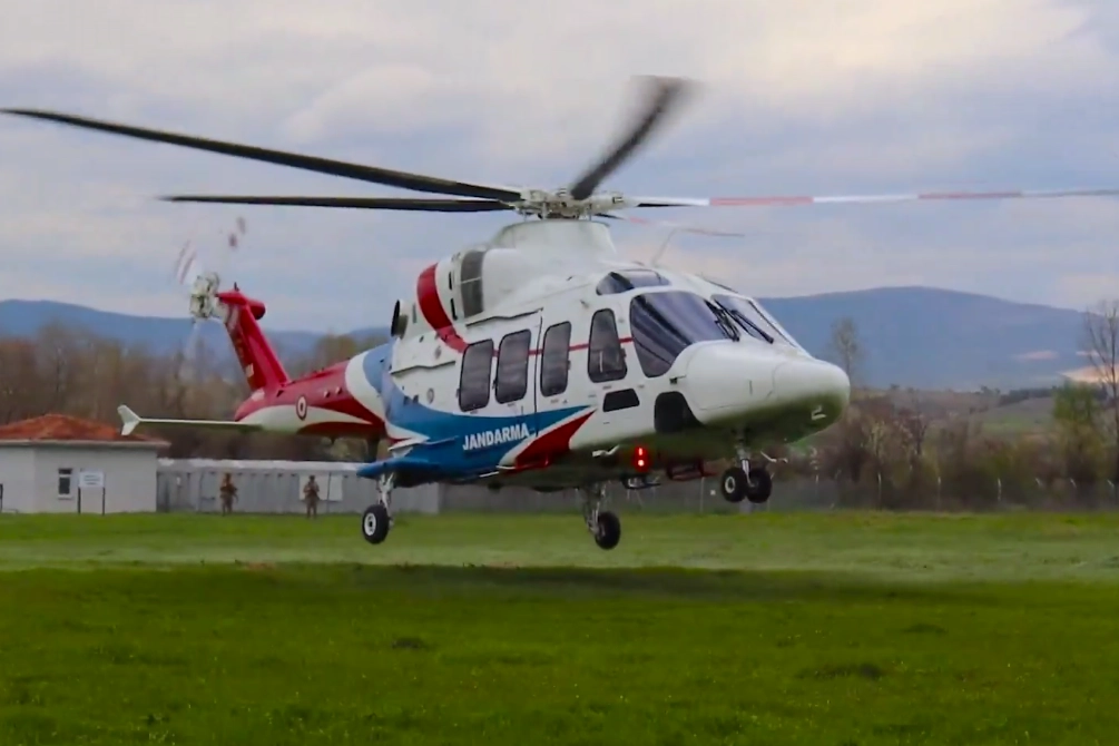 GÖKBEY Helikopteri İlk Kez Komando Eğitiminde!