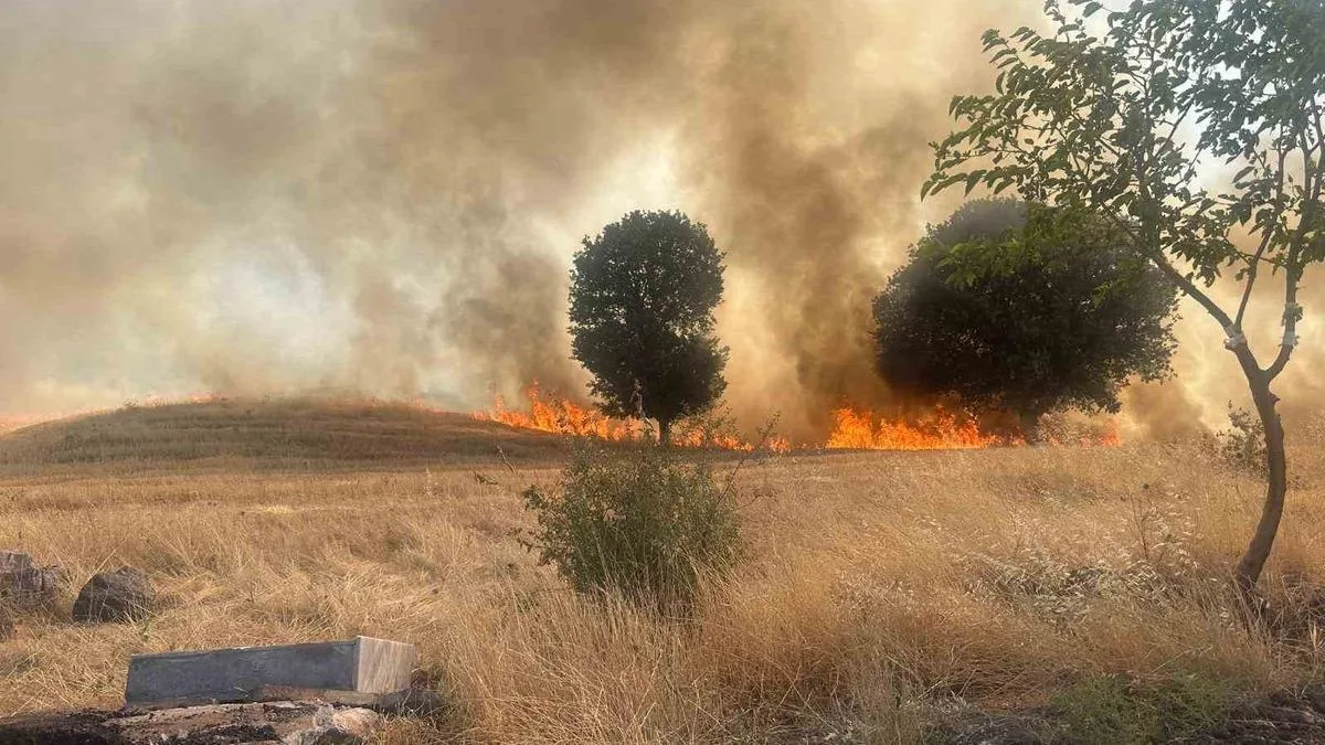 Gölbaşı’nda Elektrik Trafosu Patladı, Yangın Çıktı!