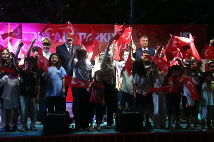 Gölcük’te 15 Temmuz Coşkuyla Kutlandı!