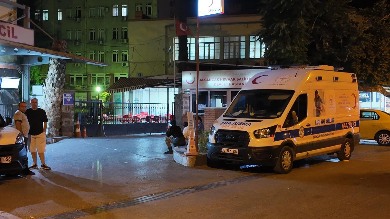 Göztepe Parkı’nda kanlı kavga: 1 ölü, 6 yaralı!