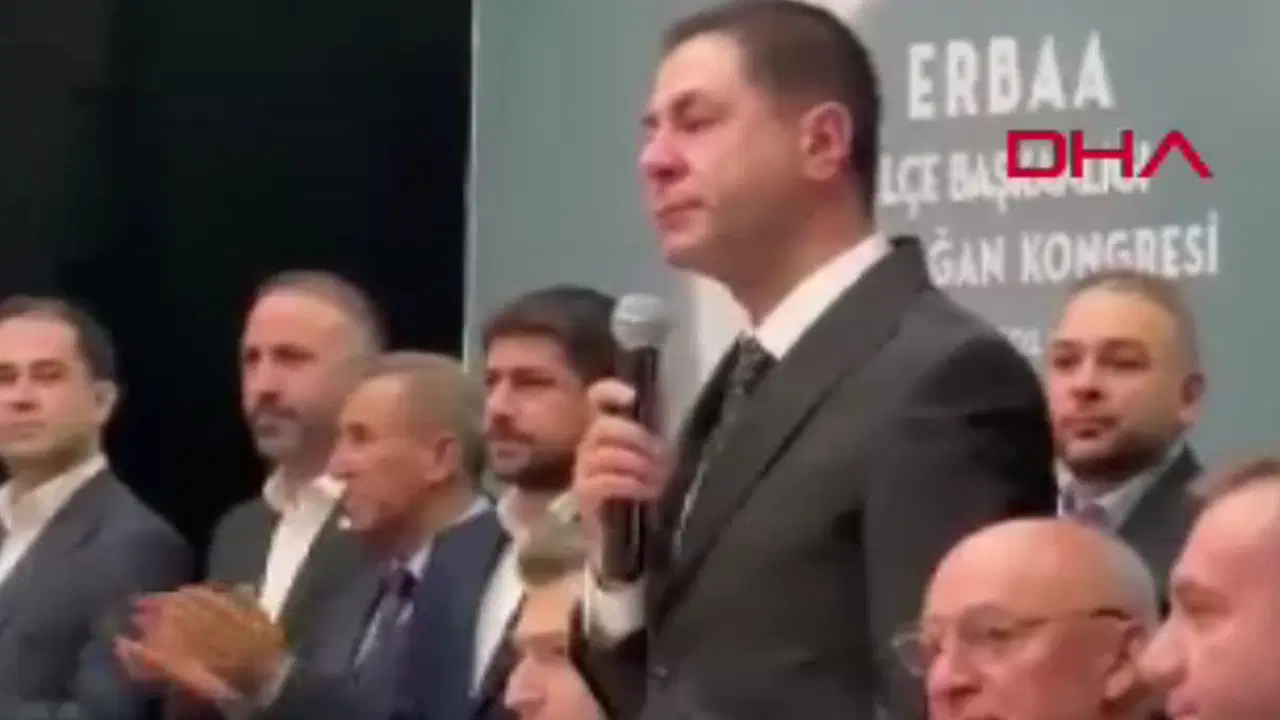 Gözyaşlarıyla Üç Hilale Sahip Çıkın