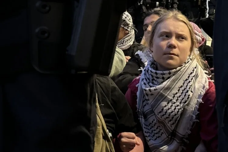 Greta Thunberg Yarın Yunanistan’a Sınır Dışı Ediliyor