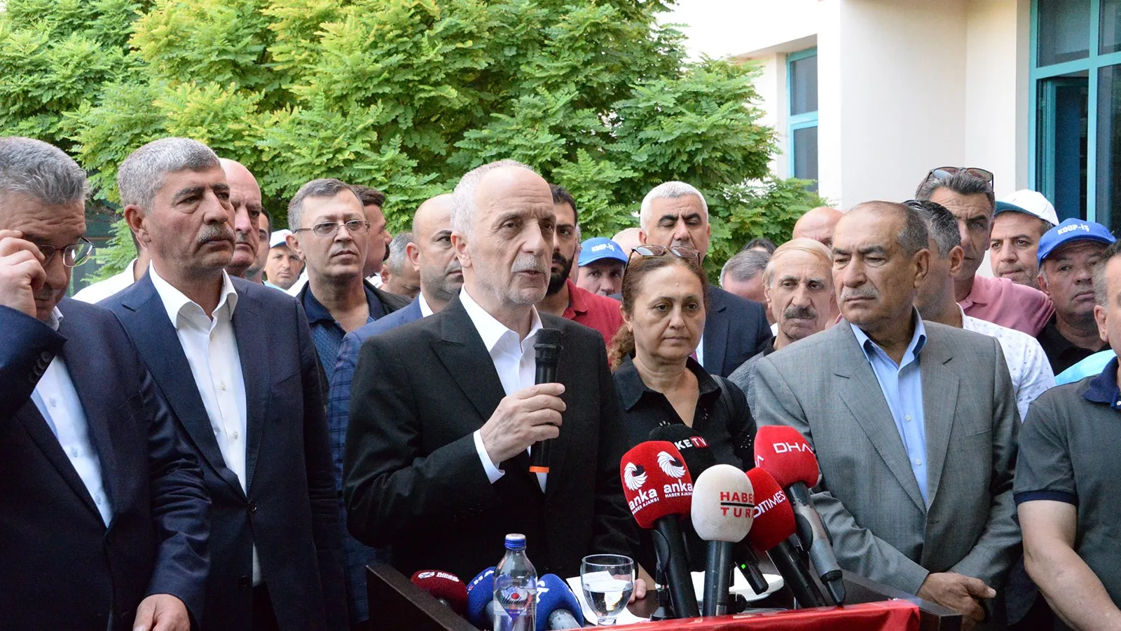 Grev Kararı Kapıda: İşçiler Hükümetten Yanıt Bekliyor