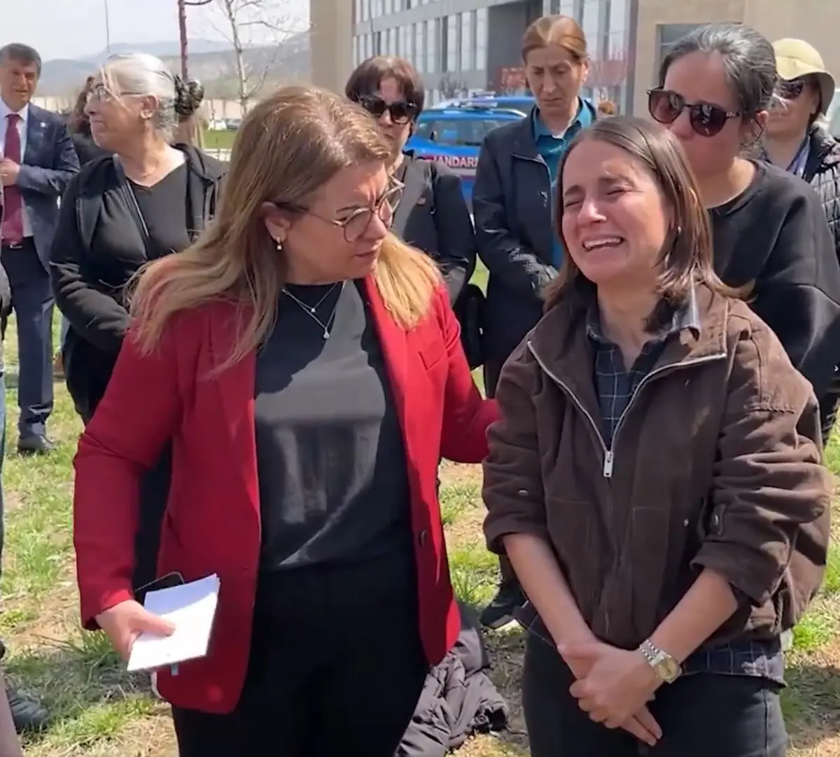 Gülistan Doku'nun ablası haberi alınca fenalaştı!