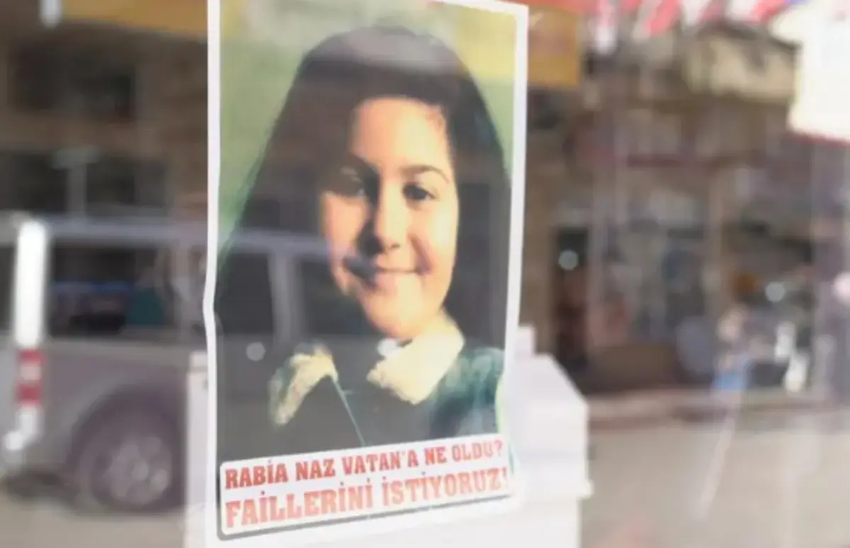 Sıradaki dosya Rabia Naz Vatan olur mu? Gülistan Doku sonrası herkes aynı şeyi merak ediyor... 2