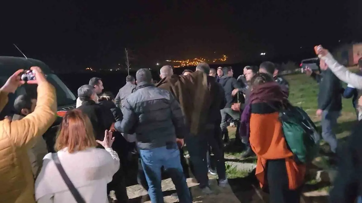 Gülistan Doku nun ailesi isyan etti! Adliye önünde arbede; anne fenalaştı: