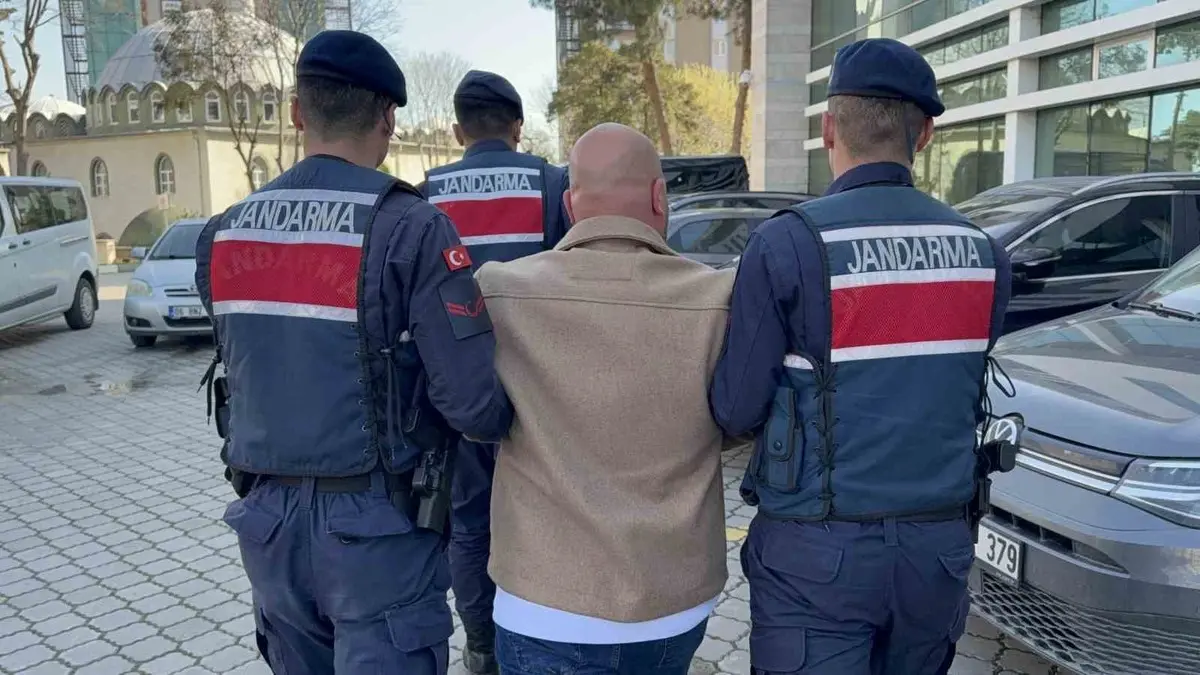 Gürültü kavgasında karı-kocaya kurşun yağdırdı!