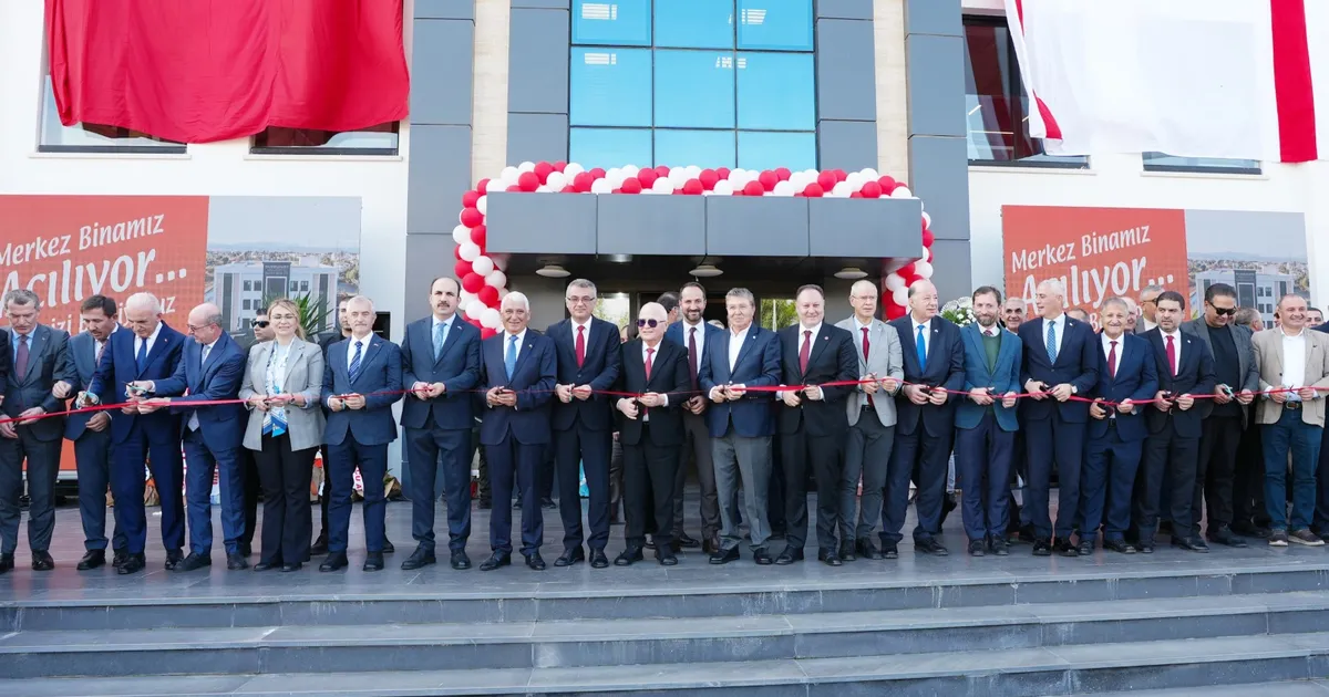 Güzelyurt Belediyesi Yeni Hizmet Binası Açıldı