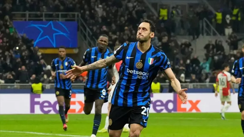 Hakan Çalhanoğlu’nun Galatasaray Hayali Yeniden Canlandı