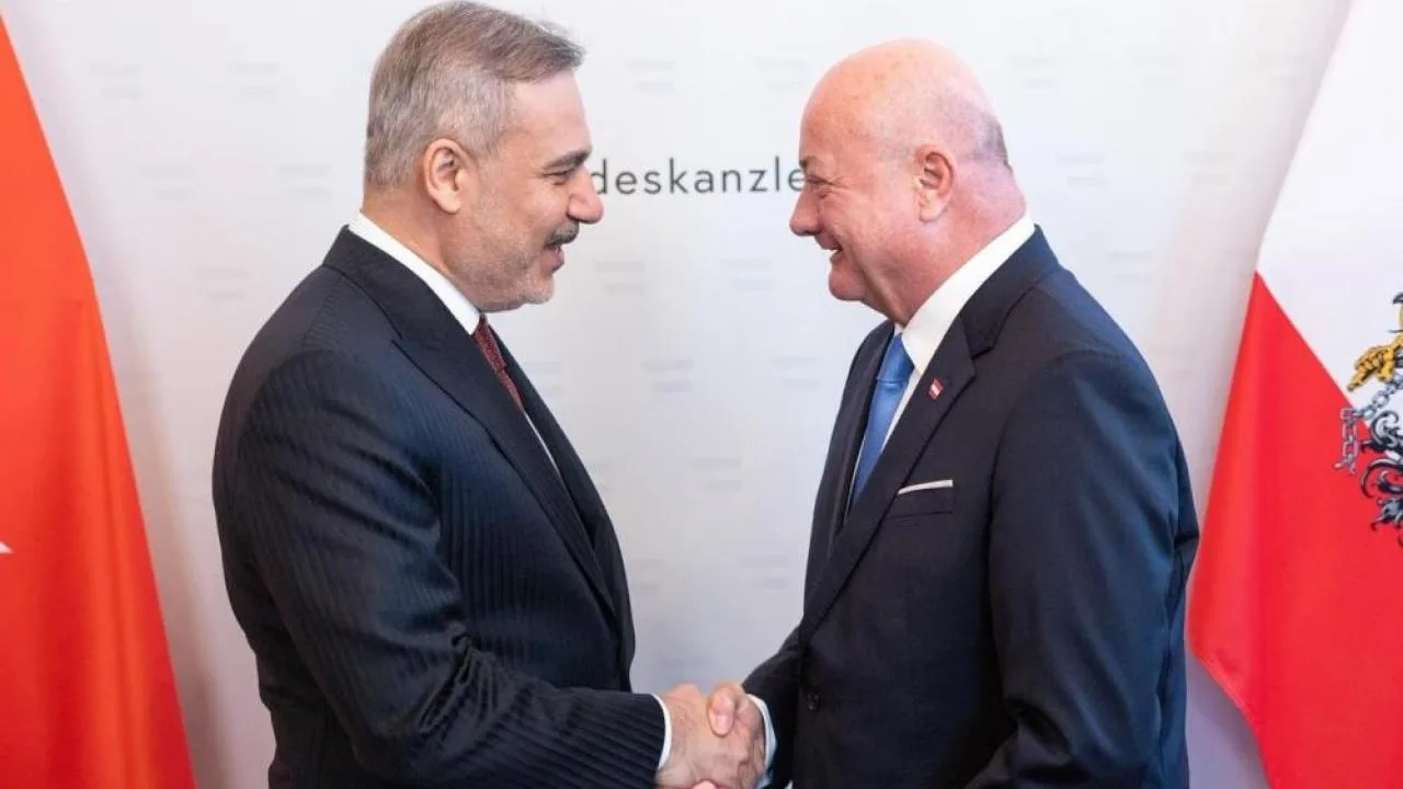 Hakan Fidan Viyana’da Avusturya Başbakanı ile Buluştu