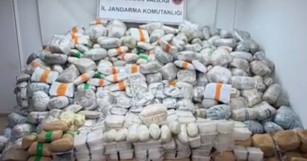Hakkari’de 860 kg Uyuşturucu Operasyonu!