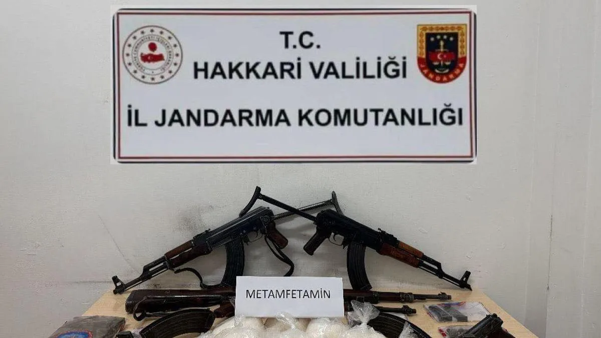 Hakkari’de Uyuşturucu ve Silah Operasyonu!