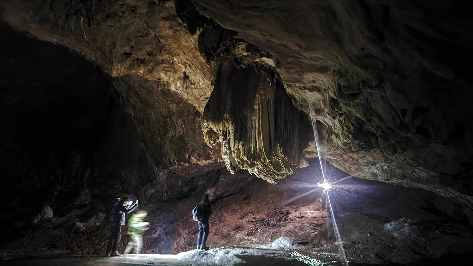 Hakkari’deki Nehri Mağarası Turizmi Bekliyor!
